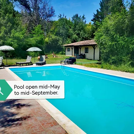 Quatre Saisons Ete アパート